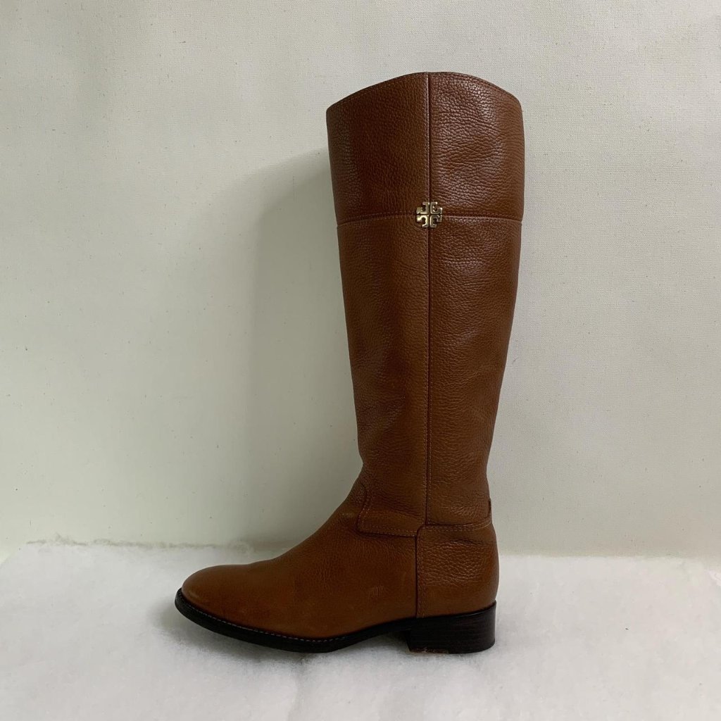 Elegant **Tory Burch** Jolie Riding